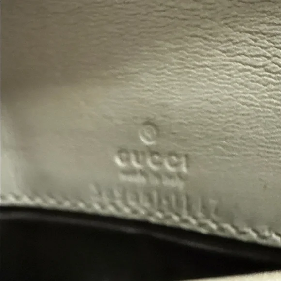 Gucci Purple Leather Zip Wallet with Bamboo Hardware - Picture 11 of 12